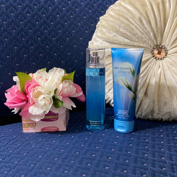 Bath & Body Works Other - BATH & BODY WORKS SET. . . SEA ISLAND SHORE SCENT
